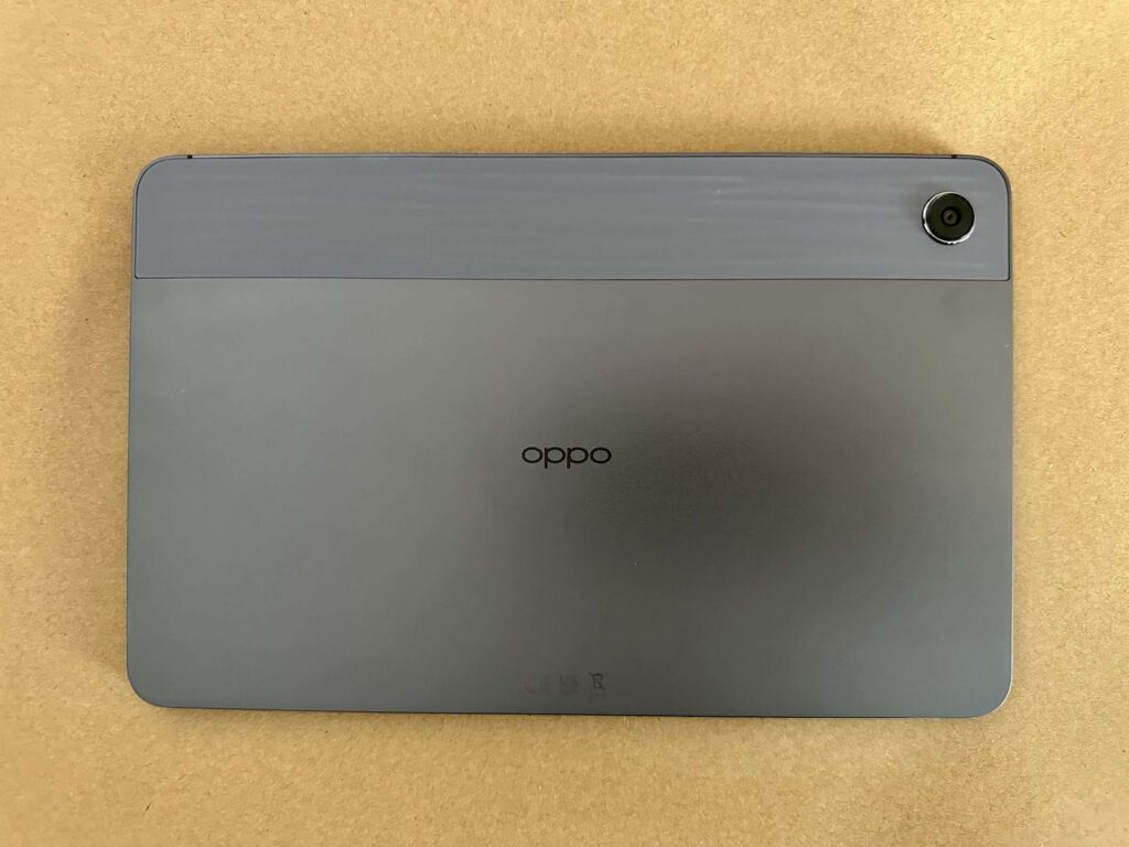 Die Rückseite vom OPPO Tablet